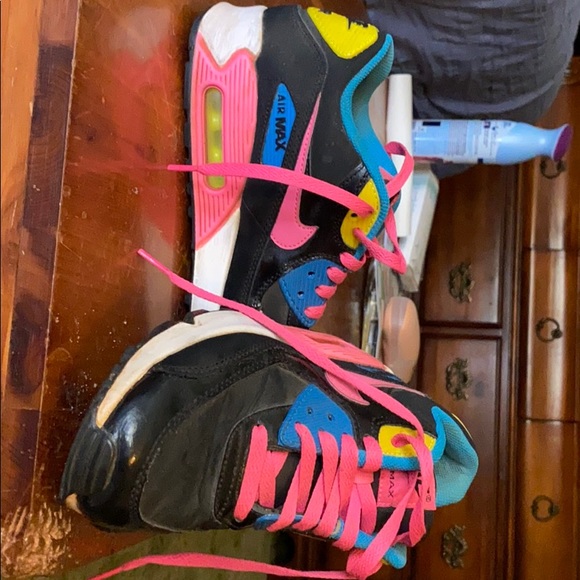 Nike Shoes - Shoes